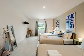 Charming 4BR House walkable to MRT Phaholyothin - Image 3