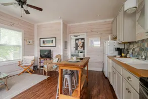Old Seabrook/Galveston Bay Loft - Image 3