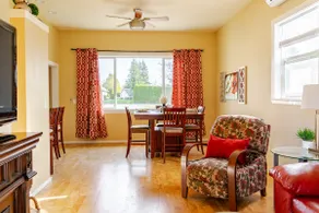 Creek-side Cottage - Image 3