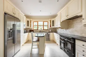 This stunning, spacious home, Cong area. - Image 4