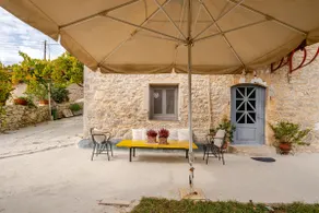 traditional villa with open views close to Pylos - Image 4
