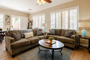 Amazing Gilbert home 3 Bed 2 and half Bath sleeps 8 2 car garage - Image 2