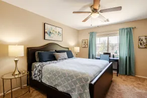 Amazing Gilbert home 3 Bed 2 and half Bath sleeps 8 2 car garage - Image 3
