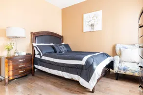 Astoria/LIC Gorgeous 3 Bdrm Free Parking - Image 4