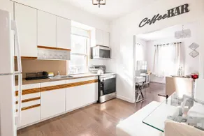 Astoria/LIC Gorgeous 3 Bdrm Free Parking - Image 3