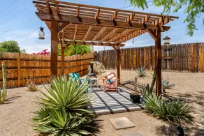 Midtown Oasis-Great Outdoor Space & Location! - Image 3