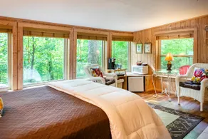 Romantic Starlight Cottage In The Woods - Image 4