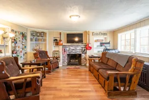 Cozy man cave - Image 2