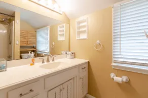 Downtown Cozy Cottage - Image 5