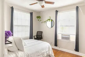 SuperHost, Cozy Duplex, 4 Beds, Near Downtown - Image 3