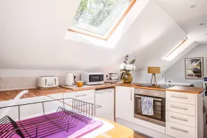 The Barn ,a private delightful studio,in the woods - Image 4