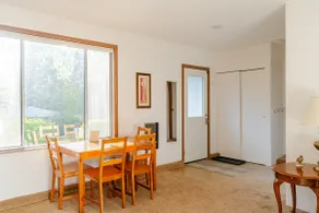 Redmond Guest Suite - Spacious and Clean - Image 2