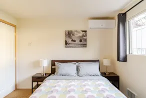 Redmond Guest Suite - Spacious and Clean - Image 4