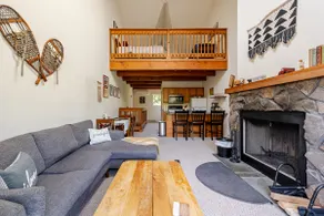 Cozy 3BR townhome w/views & smart climate control - Image 3