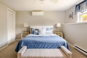 Private apartment with off street parking - Image 4