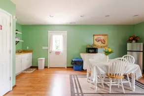 Peaceful & Quiet – Private Two-Level Getaway - Image 4