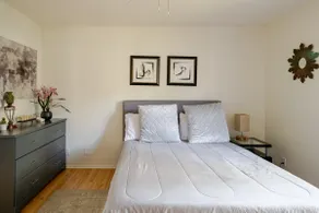 The Karma Condo - 1 Floor 2bd2bth,70”TV, Fast WiFi - Image 4