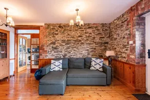 Lovely apartment overlooking the harbour and bay - Image 2