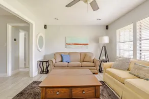 2 Bedroom Home away from Home. - Image 2