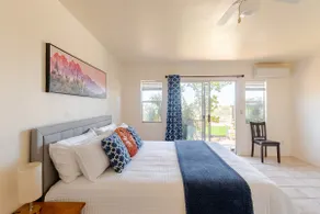 Stay at Burro Ranch! King Bed, Hilltop views - Image 4
