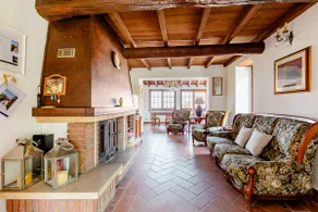 Villa Teresa: Large Estate, Pool & Vineyard Views - Image 2