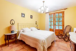 Chalet house with pool in La Pobla de Segur - Image 4