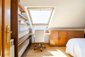Beautiful penthouse with terrace next to C/ Ancha. 2 bedrooms - Image 4