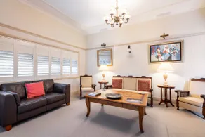 Gracious Spacious & Charming Queenslander, Walk into Maleny - Image 5