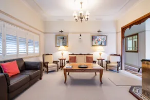 Gracious Spacious & Charming Queenslander, Walk into Maleny - Image 2