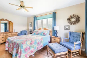 The Pines of Lac des Iles: Five Bed Lake House - Image 5