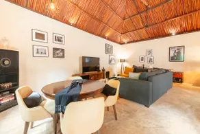 Romantic and sexy boutique loft, private jacuzzi - Image 2