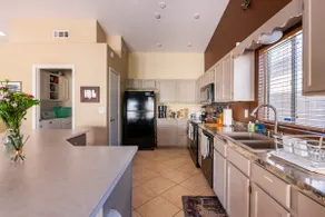 Tranquil Home Near Mayo Hospital and N Scottsdale - Image 4
