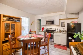 New Apartment, Cozy and Close to Everything - Image 4