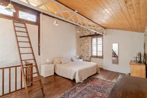Villefranche Village House - Image 4