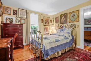 Vintage home near downtown Greenville. - Image 3