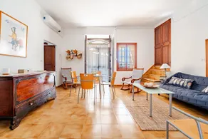 Quiet house not overlooked - Image 4