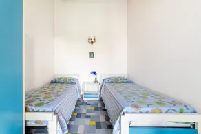 Villa in park with swimming pool (open 6/15-9/15) Paestum - Image 5