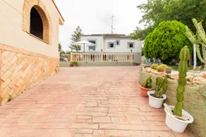 Villa-Chalet, Pool, Torrent, Valencia - Image 3