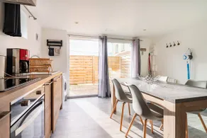 House with terrace 20 minutes from Disneyland Paris - Image 4