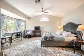 Summerlin Sanctuary Heated Pool Spa Pet OK - Image 3