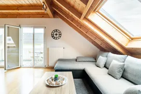 Beautiful & bright apartment in country house style - Image 4