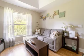 Private Equestrian Retreat Suite - Image 4