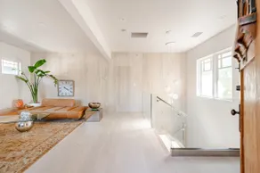 Executive Modern Getaway - Minutes to Downtown! - Image 2