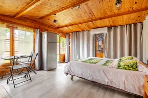 Romantic Zen Chalet Heated/Air-Conditioned - Image 3
