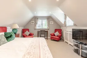 Larch Loft Apartment, Chilbolton - Image 3