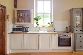 The Sunday School - Converted Chapel Vestry - Image 4