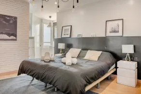 Level 11 Apartment - Image 3