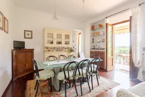 Spacious apartment in Tuscany with great location - Image 4