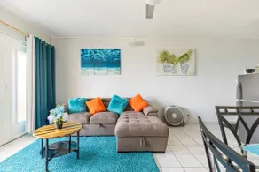 Condo contemporain avec vue sur l'océan 2 chambres Carib Ocho Rios - Image 3