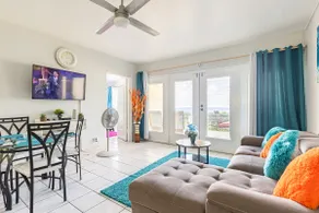 Condo contemporain avec vue sur l'océan 2 chambres Carib Ocho Rios - Image 4